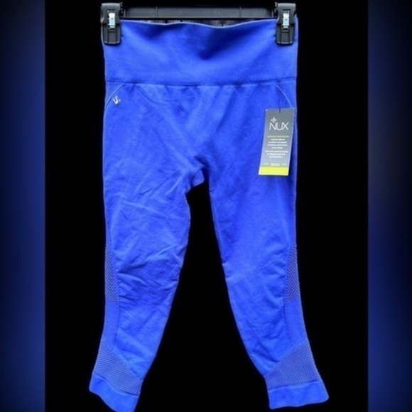 NUX Capri Leggings • New with tags - Picture 1 of 4